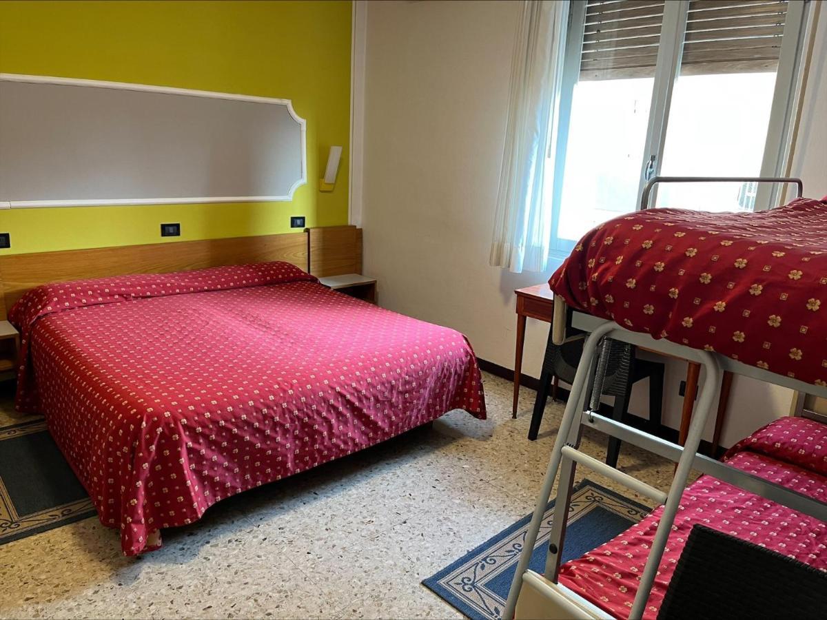 Hotel San Marco Bb Darfo Boario Terme ภายนอก รูปภาพ