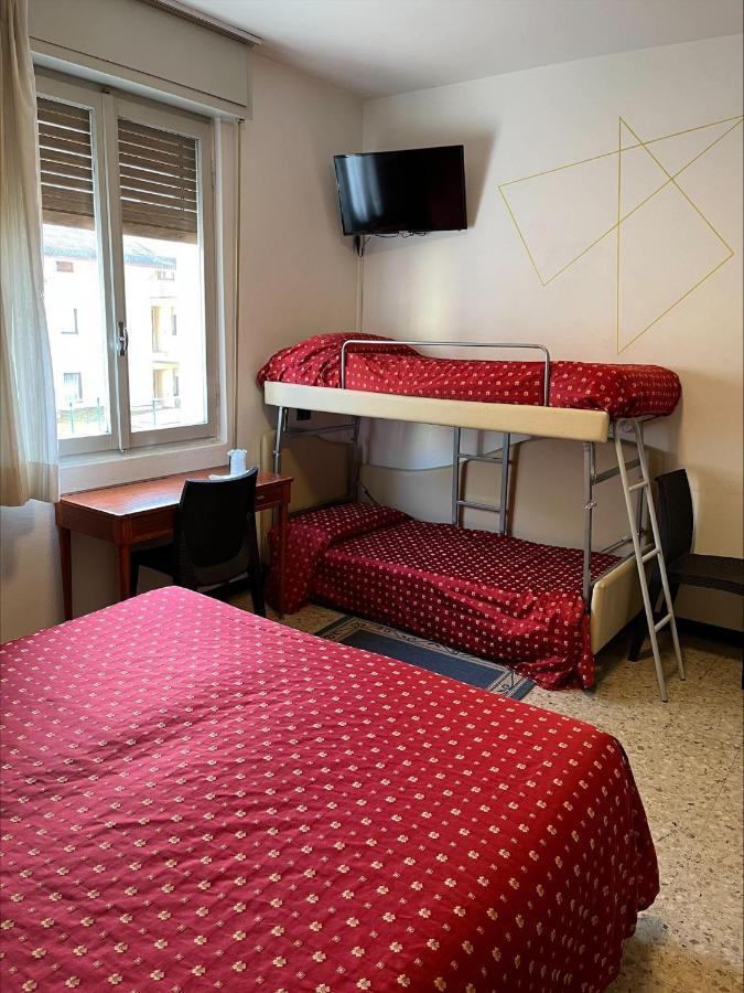 Hotel San Marco Bb Darfo Boario Terme ภายนอก รูปภาพ