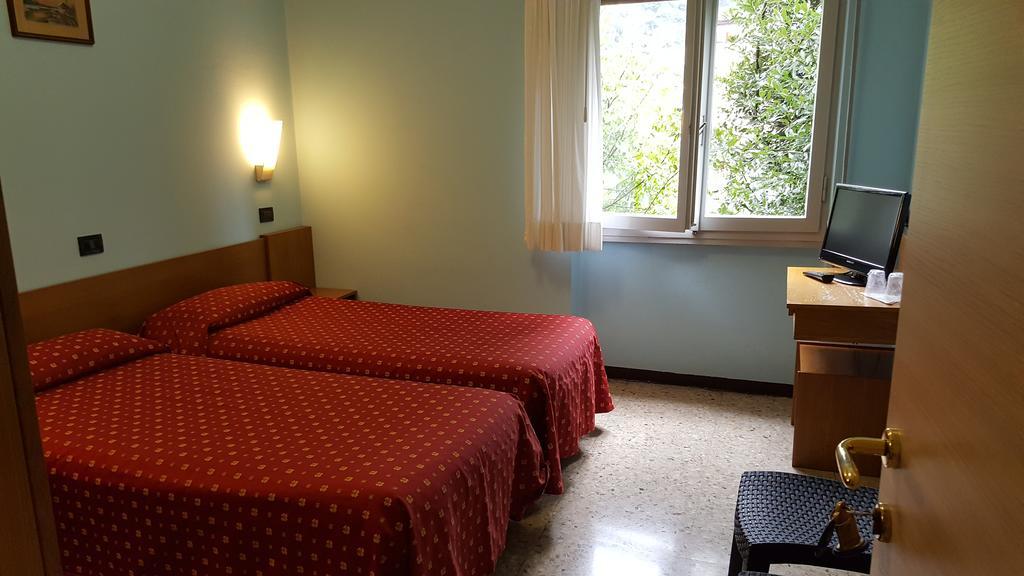 Hotel San Marco Bb Darfo Boario Terme ภายนอก รูปภาพ