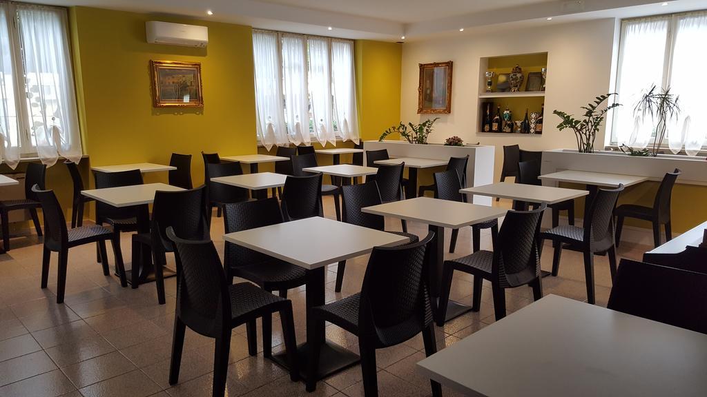 Hotel San Marco Bb Darfo Boario Terme ภายนอก รูปภาพ