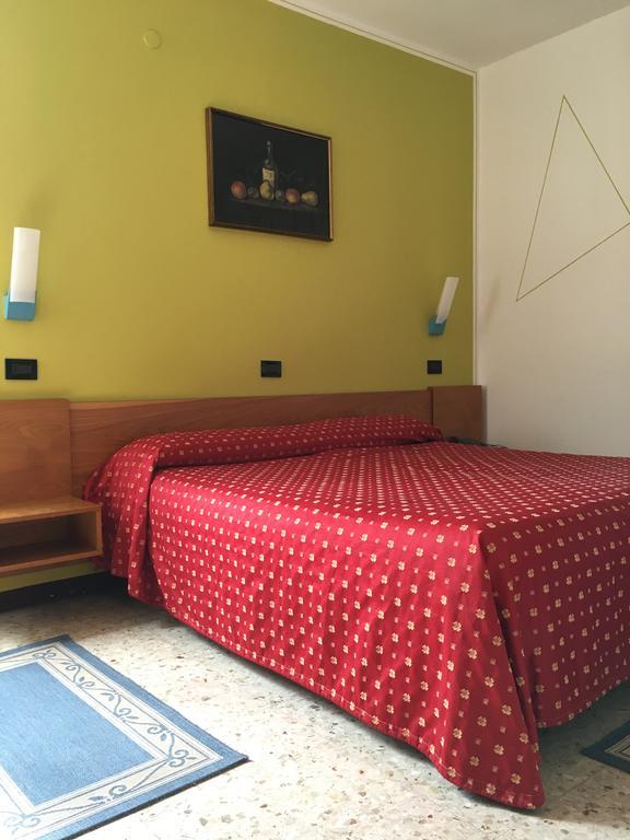 Hotel San Marco Bb Darfo Boario Terme ภายนอก รูปภาพ